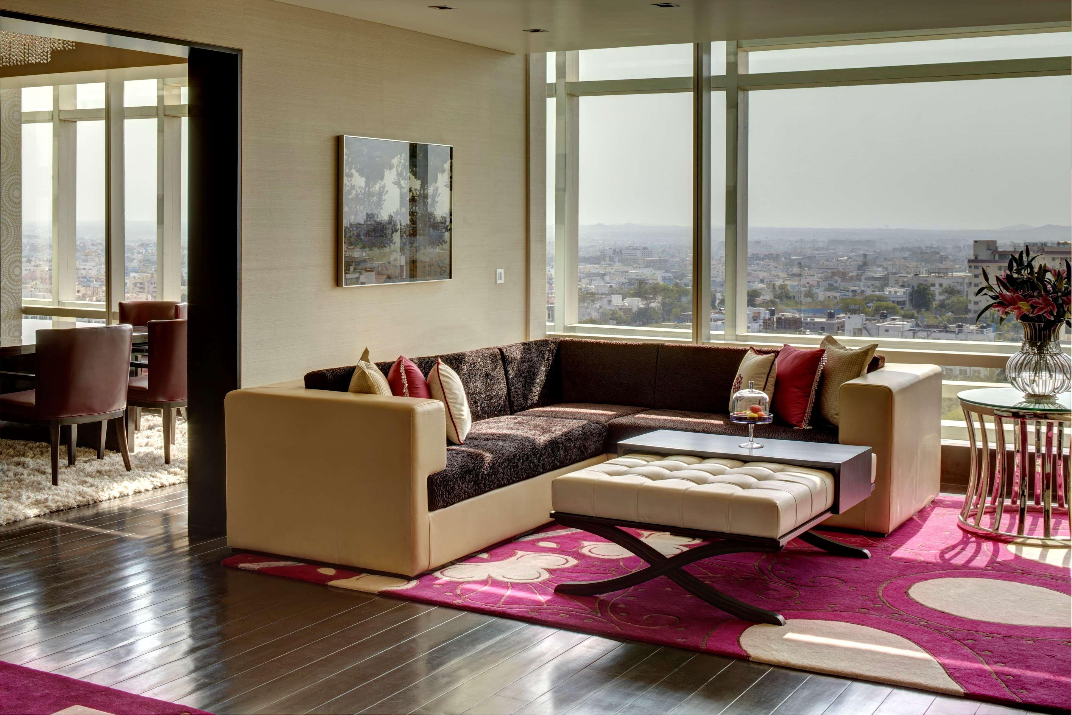Park Hyatt Hotel And Residences, Haiderabad Buitenkant foto