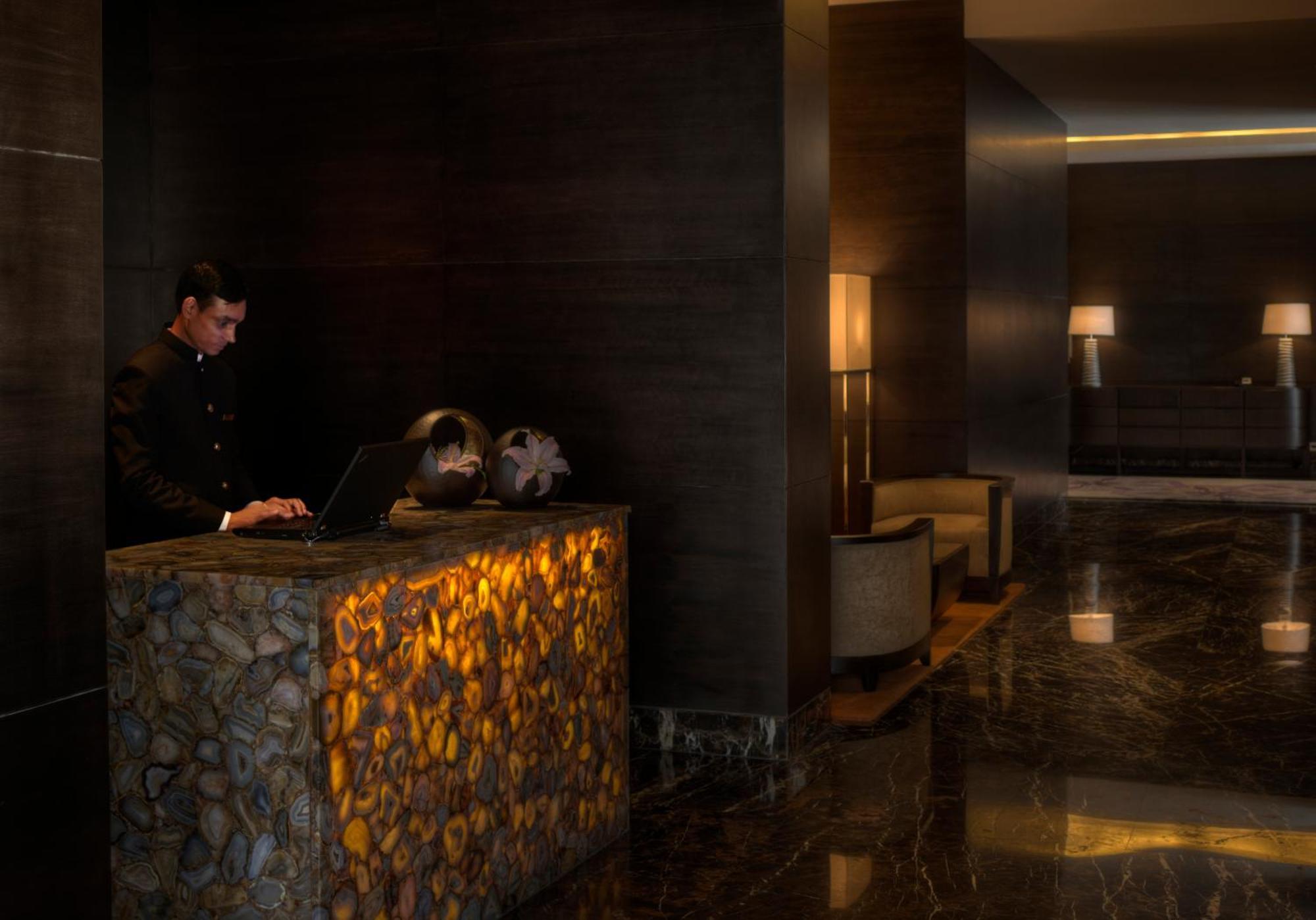 Park Hyatt Hotel And Residences, Haiderabad Buitenkant foto